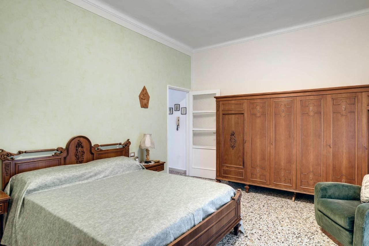 Sentirsi A Casa, Lontano Da Casa-Feel At Home Away From Home Caronno Pertusella Exterior photo
